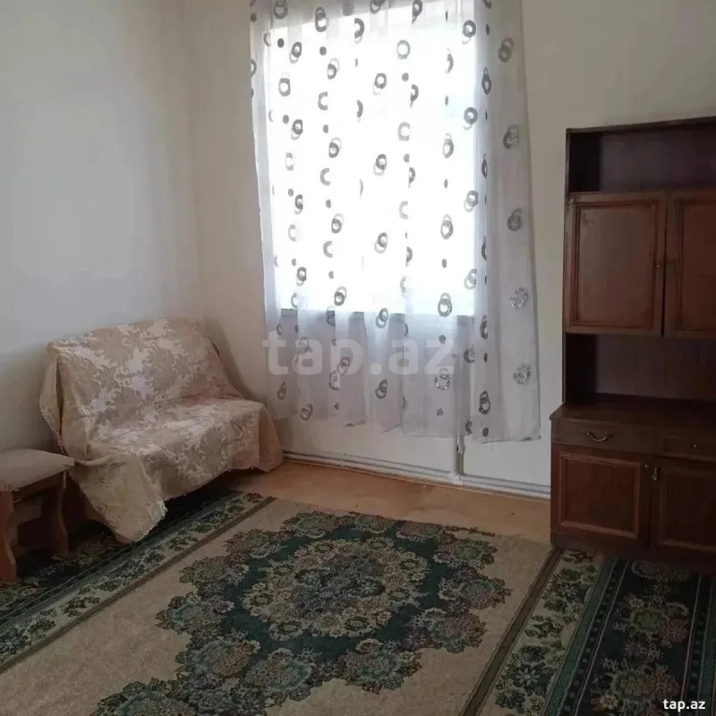 Kirayə verilir 2 otaqlı həyət evi