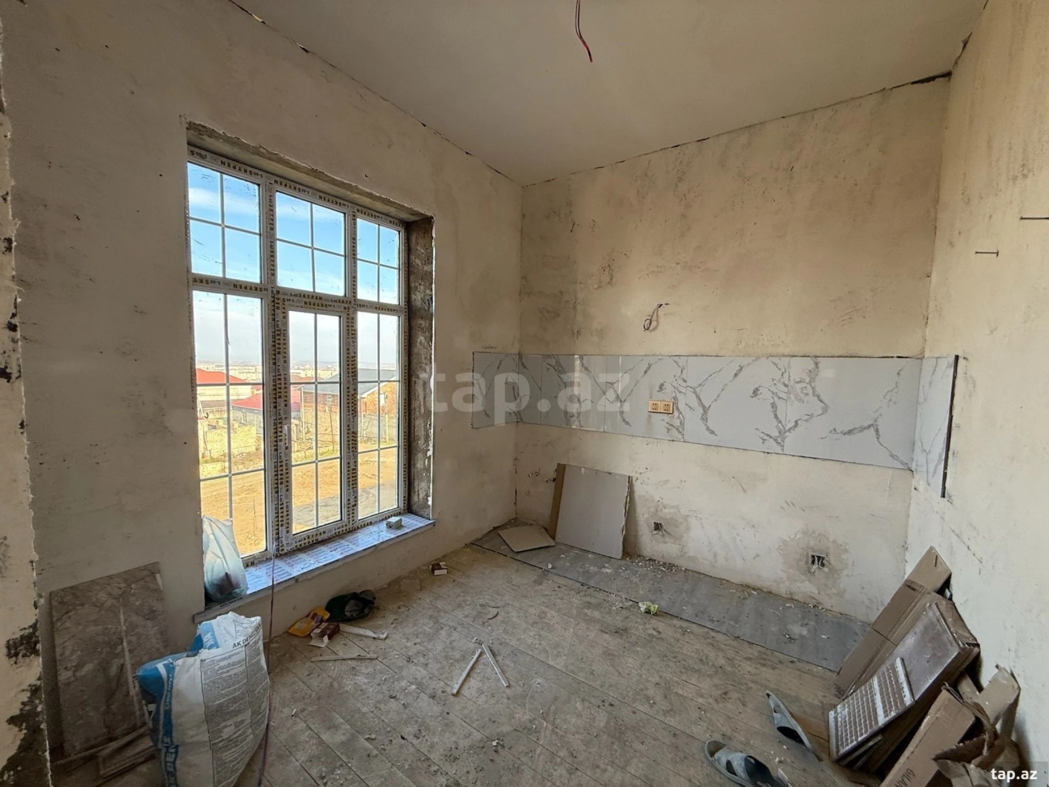 Satılır 3 otaqlı həyət evi