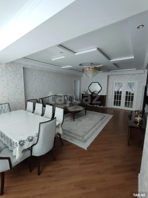 Satılır 3 otaqlı yeni tikili 120 m²
