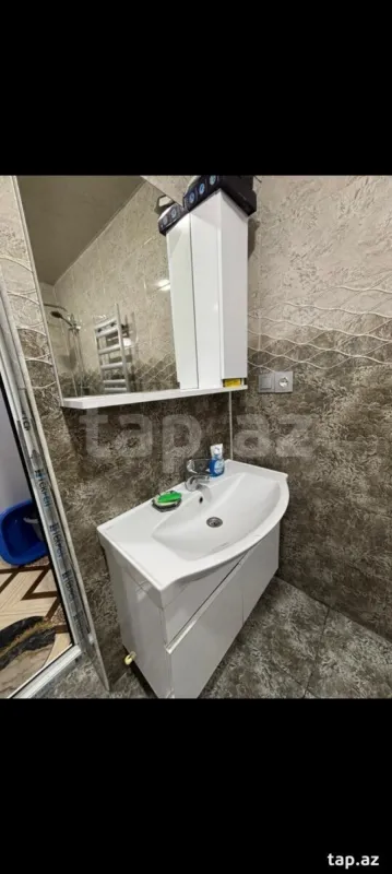 Satılır 5 otaqlı həyət evi