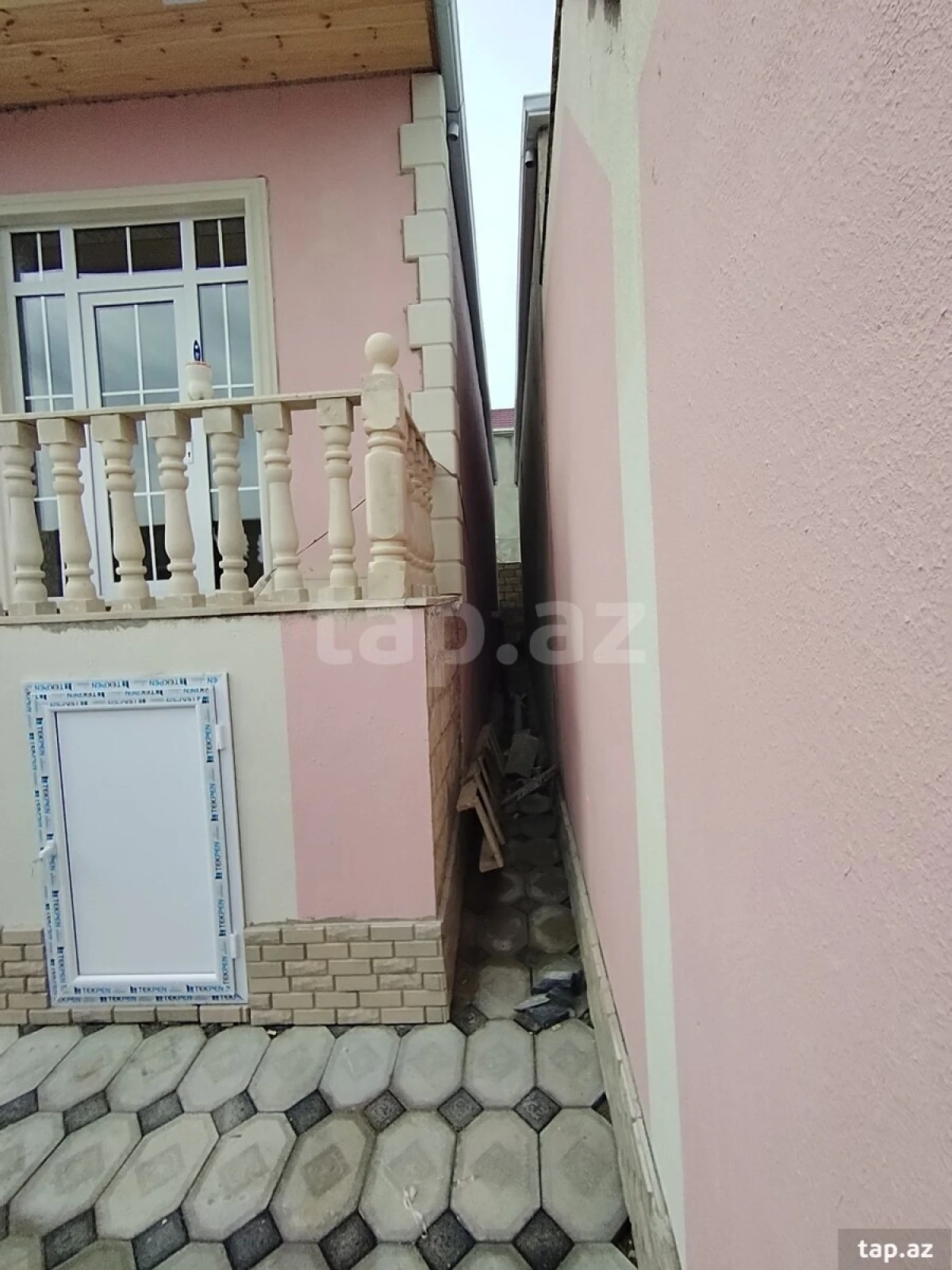 Satılır 3 otaqlı həyət evi