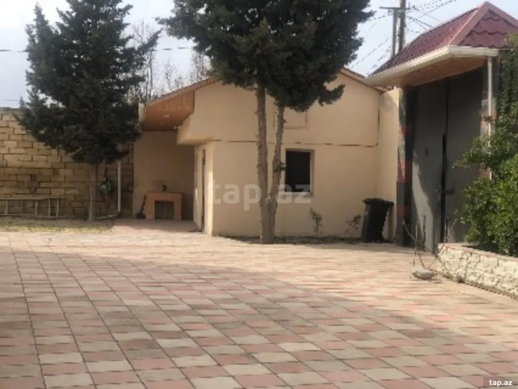 Satılır 5 otaqlı həyət evi