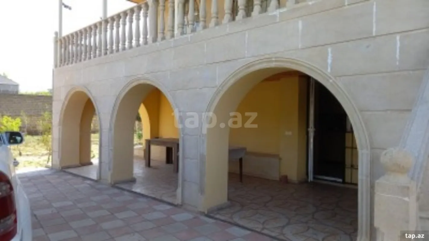 Satılır 5 otaqlı həyət evi