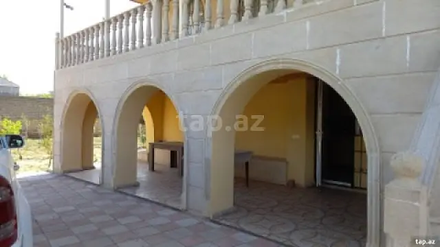 Satılır 5 otaqlı həyət evi