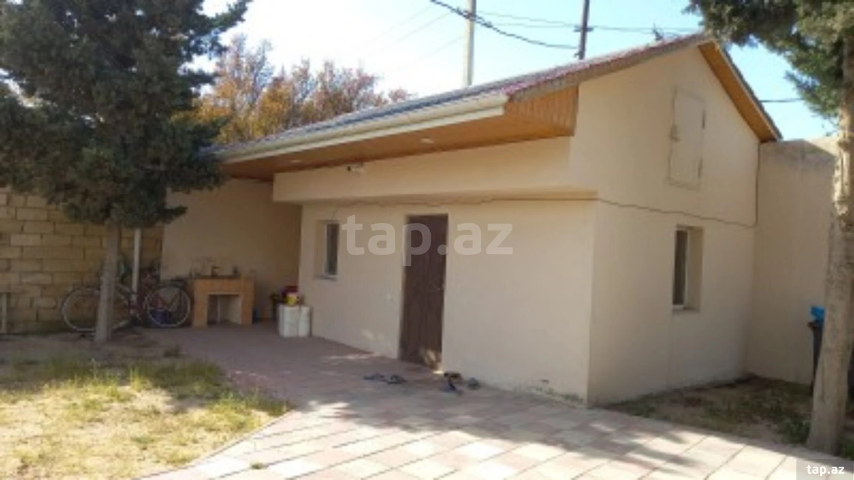 Satılır 5 otaqlı həyət evi