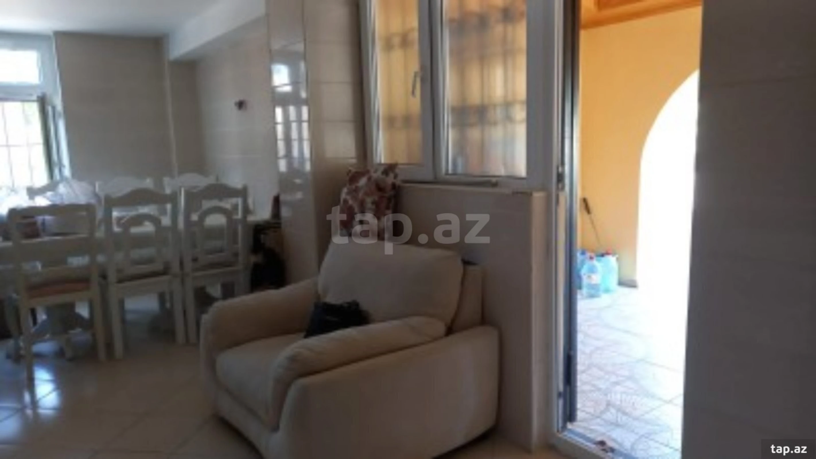 Satılır 5 otaqlı həyət evi