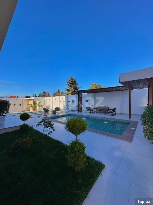Satılır 5 otaqlı həyət evi