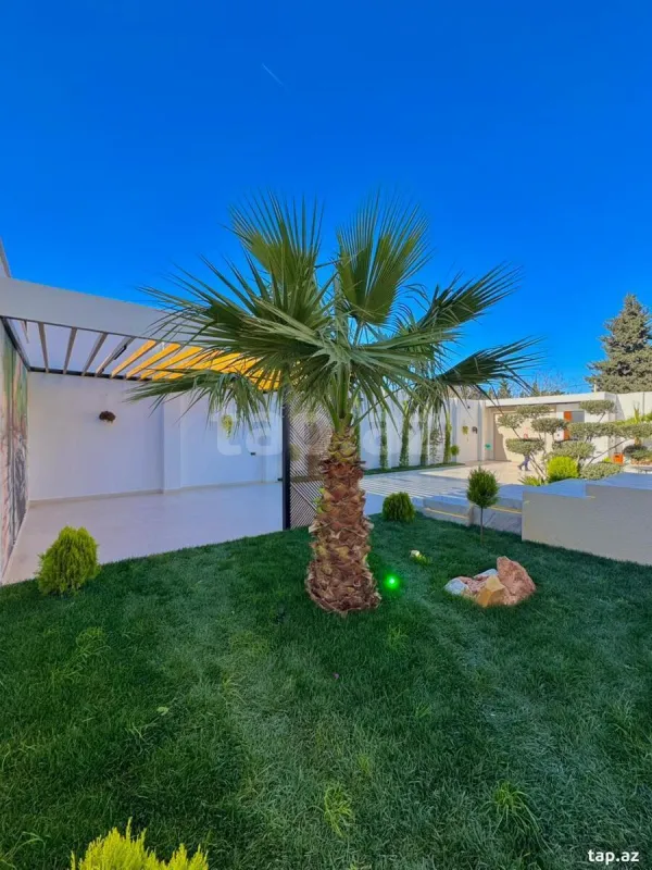 Satılır 5 otaqlı həyət evi