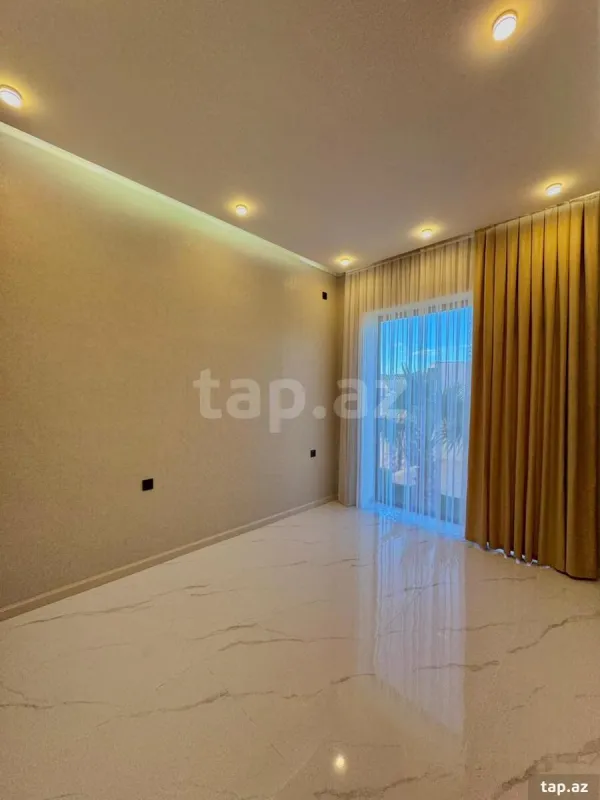 Satılır 5 otaqlı həyət evi