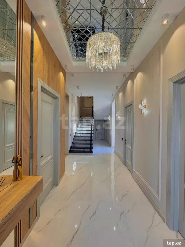 Satılır 5 otaqlı həyət evi