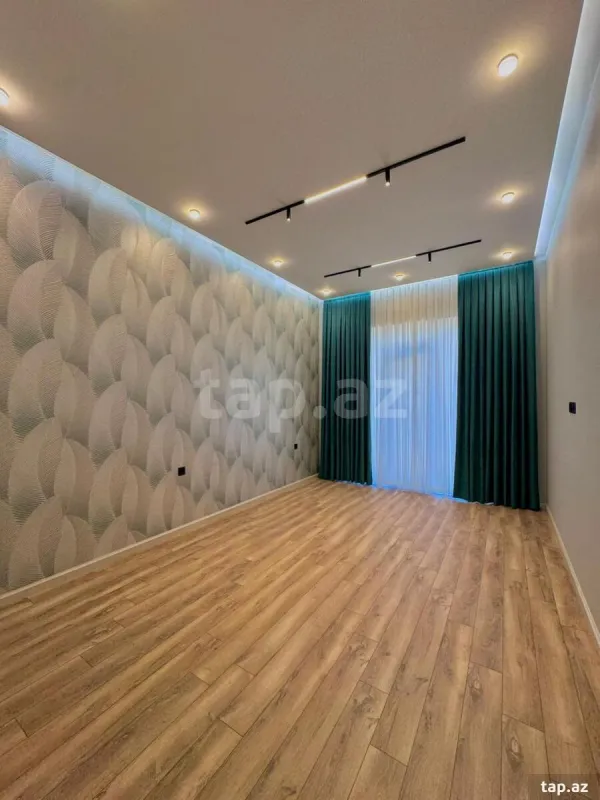 Satılır 5 otaqlı həyət evi