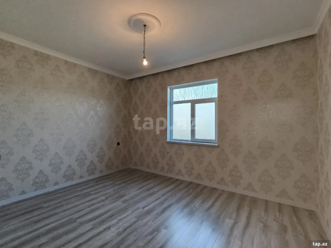 Satılır 6 otaqlı həyət evi