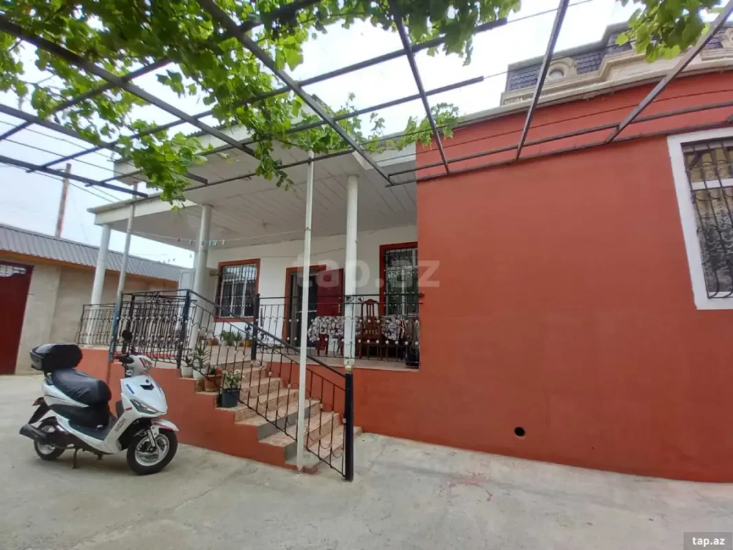 Satılır 3 otaqlı həyət evi 115 m²