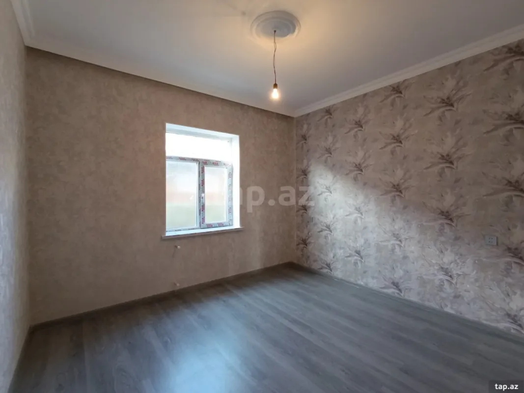 Satılır 4 otaqlı həyət evi