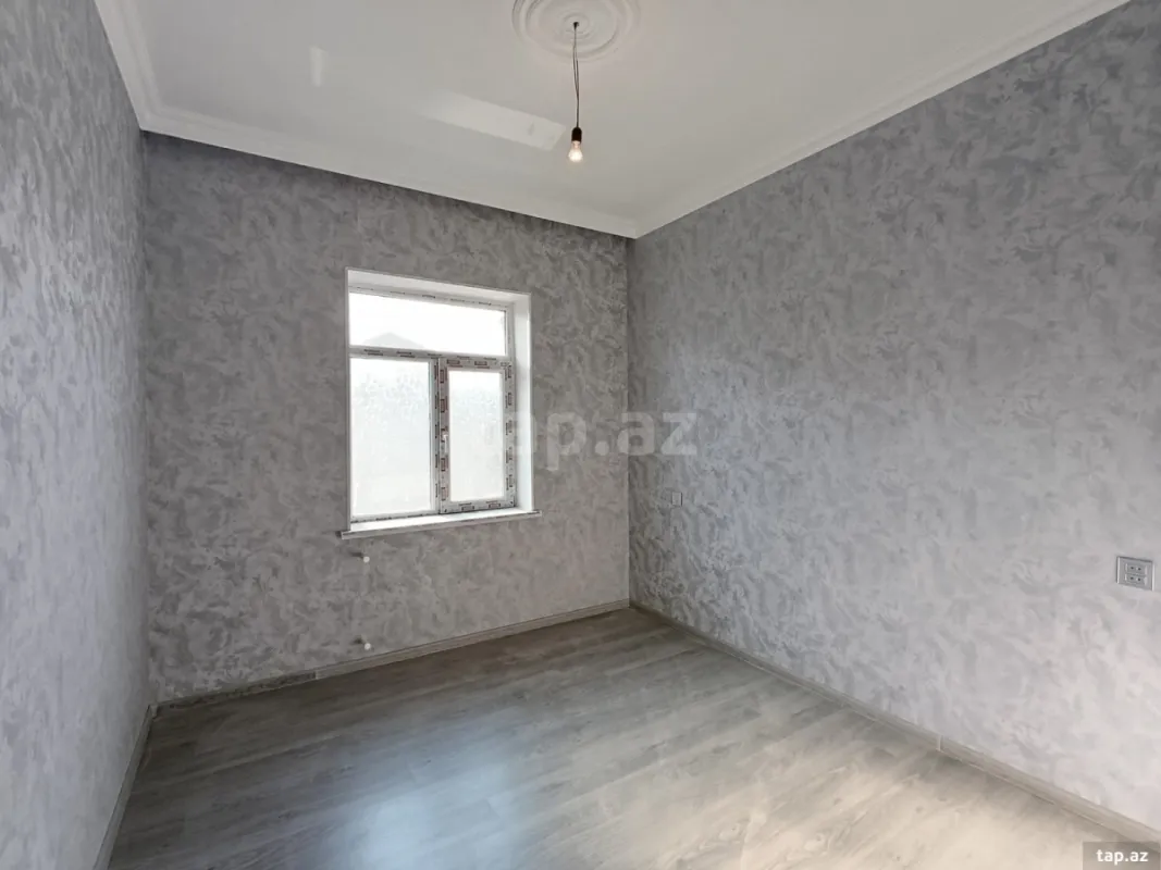 Satılır 4 otaqlı həyət evi