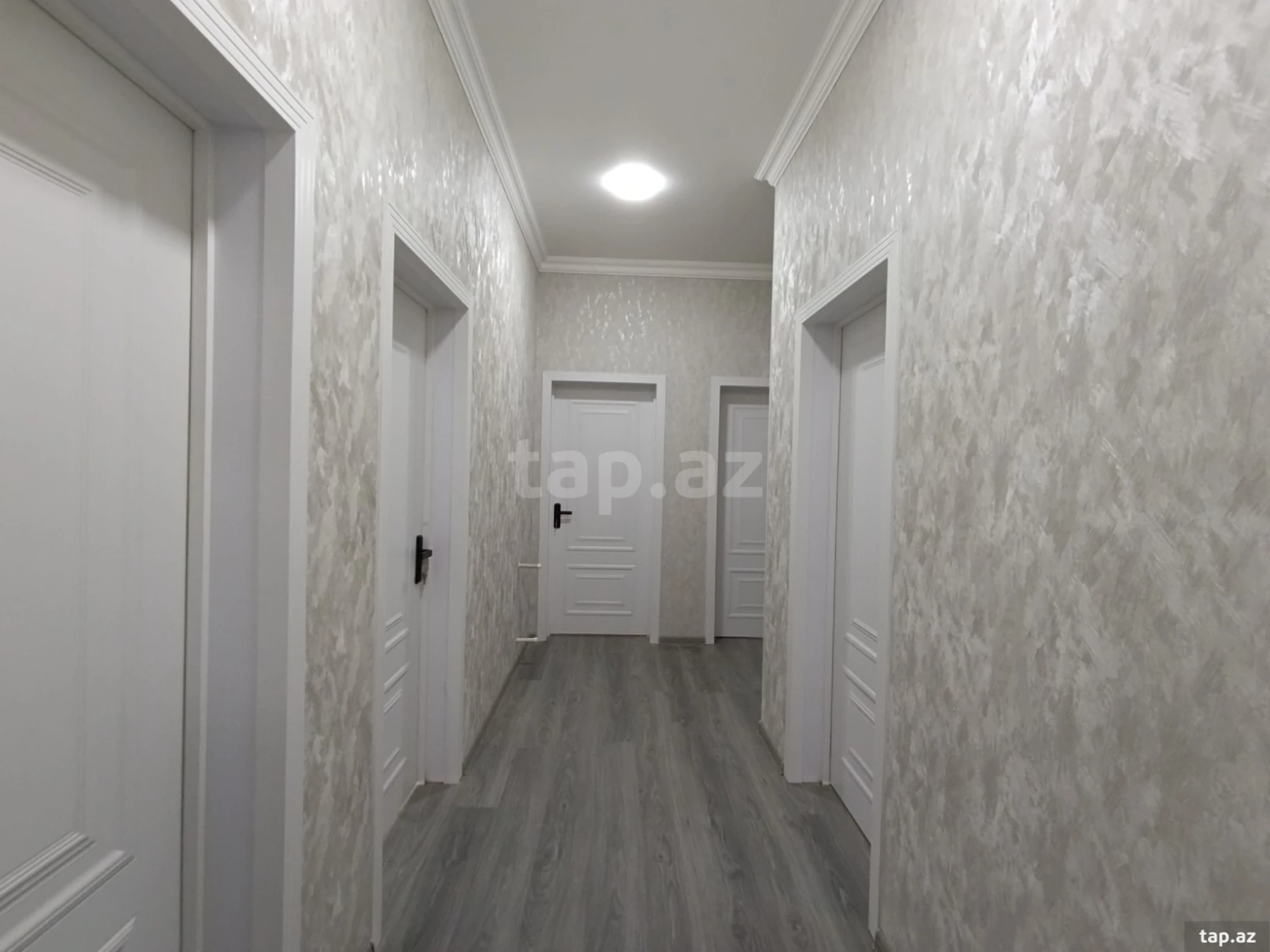 Satılır 4 otaqlı həyət evi