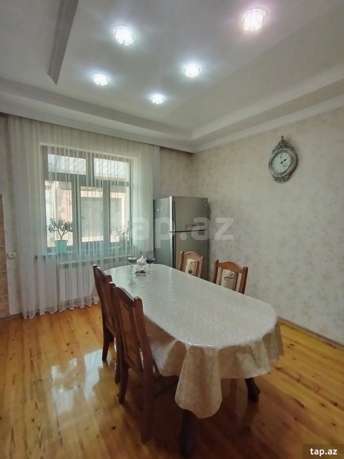 Satılır 5 otaqlı həyət evi