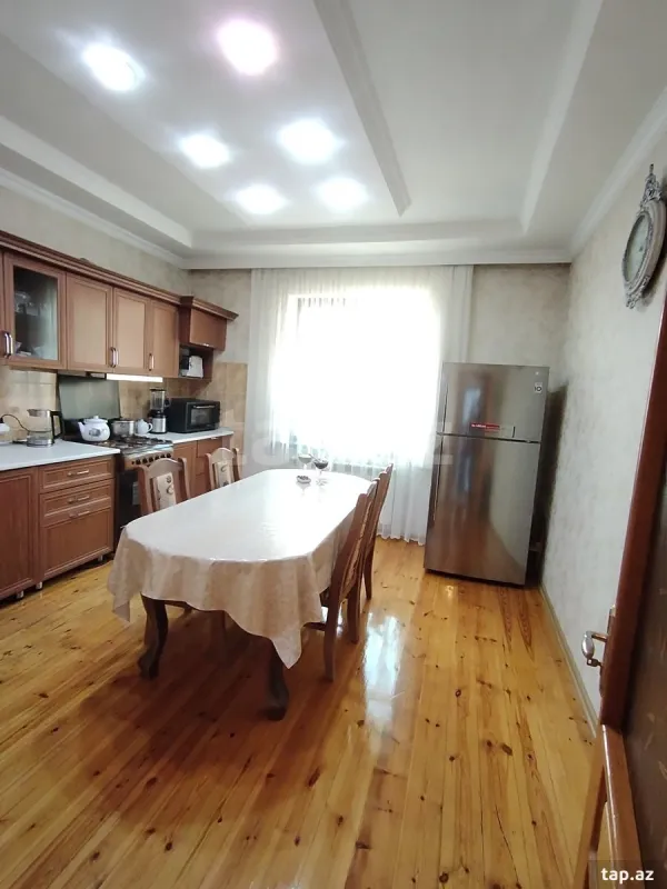 Satılır 5 otaqlı həyət evi