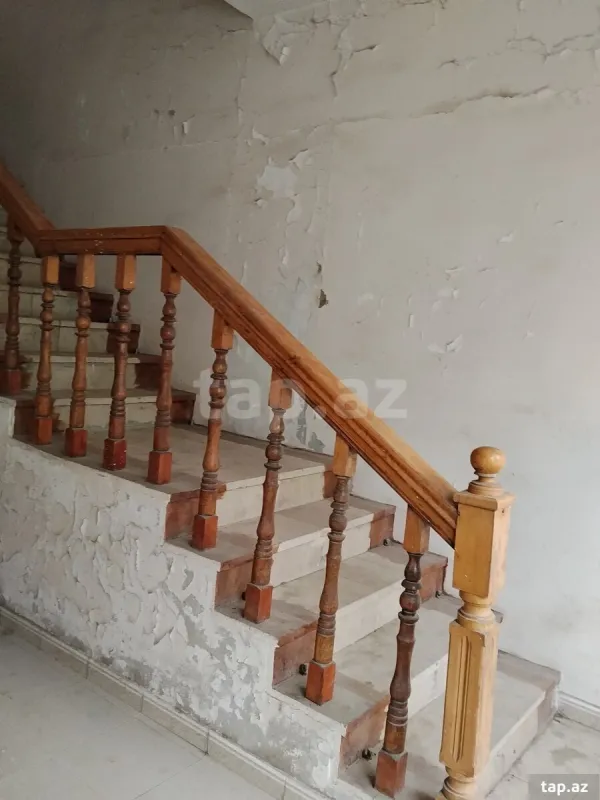 Kirayə verilir 5 otaqlı həyət evi