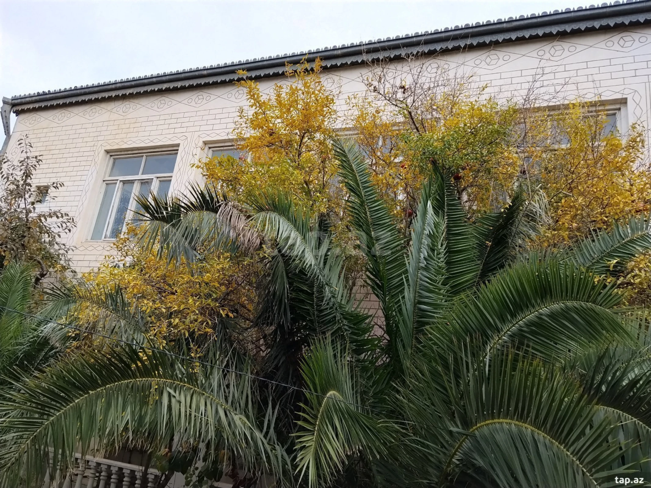 Kirayə verilir 5 otaqlı həyət evi