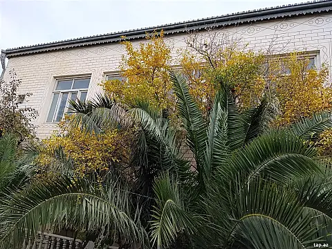 Kirayə verilir 5 otaqlı həyət evi
