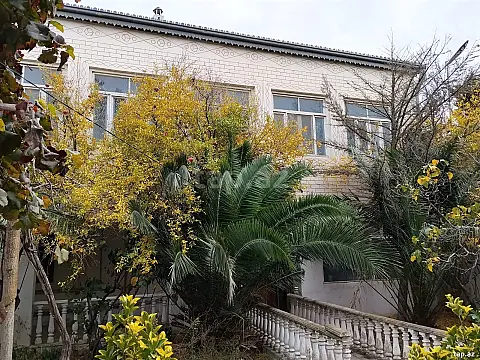 Kirayə verilir 5 otaqlı həyət evi