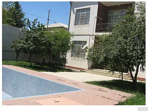Satılır 6 otaqlı həyət evi