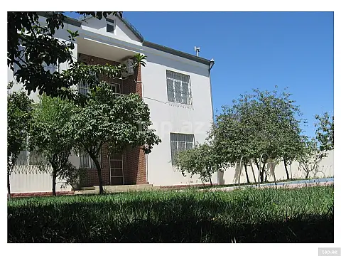 Satılır 6 otaqlı həyət evi — Bakı 6 otaq