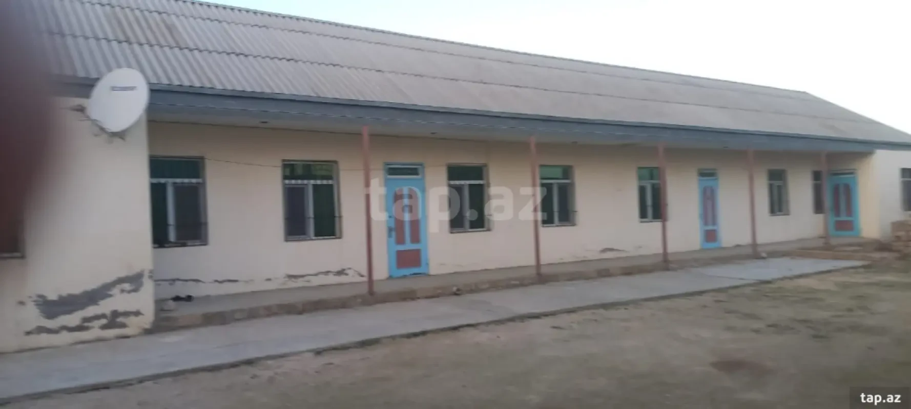Satılır 8 otaqlı həyət evi 13 m²