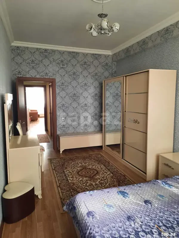 Kirayə verilir 2 otaqlı yeni tikili 60 m²