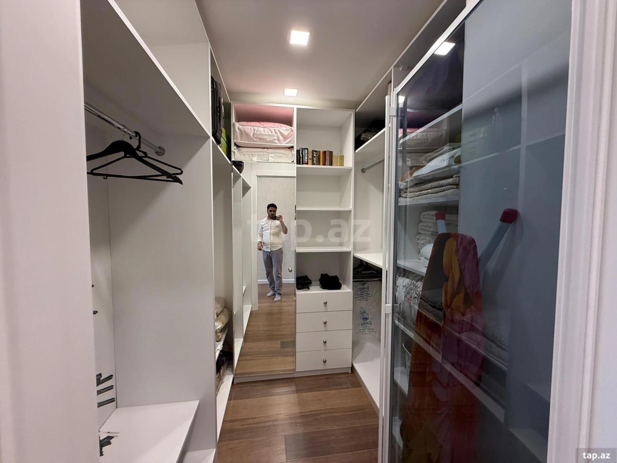 Satılır 2 otaqlı yeni tikili 90 m²