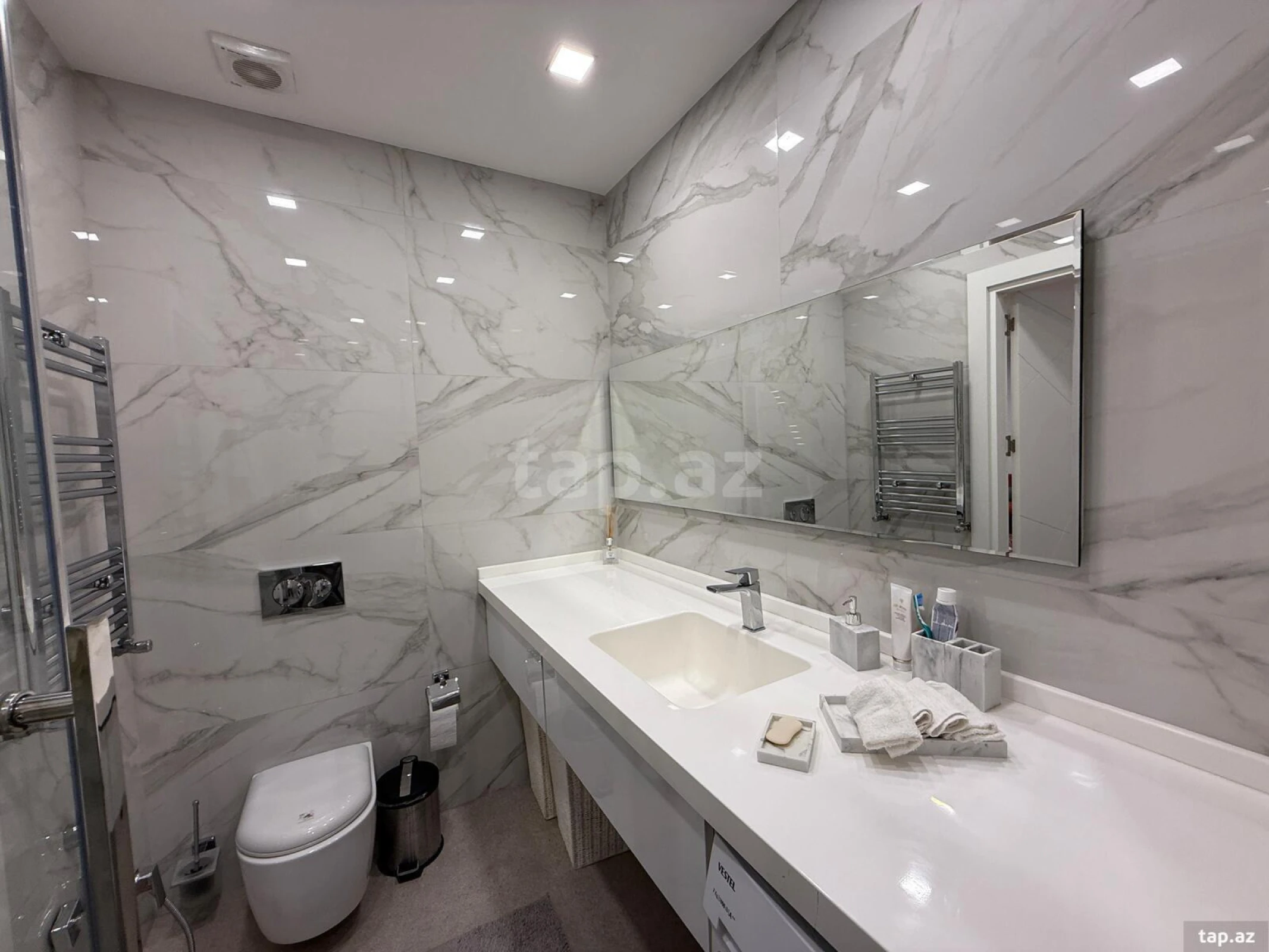 Satılır 2 otaqlı yeni tikili 90 m²