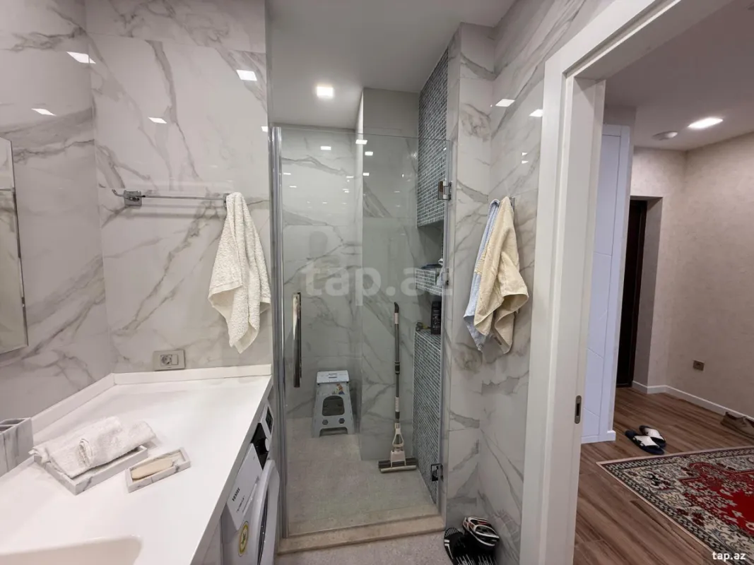 Satılır 2 otaqlı yeni tikili 90 m²