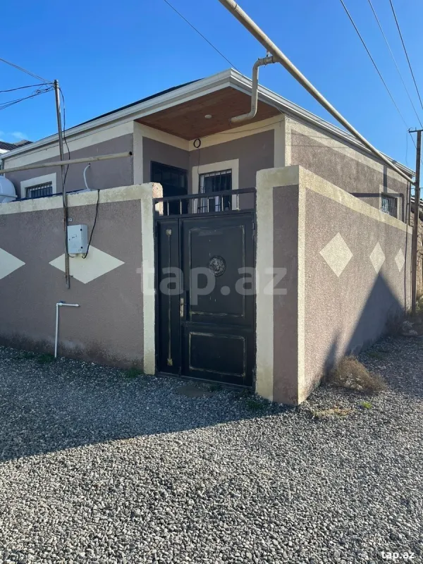 Satılır 3 otaqlı həyət evi