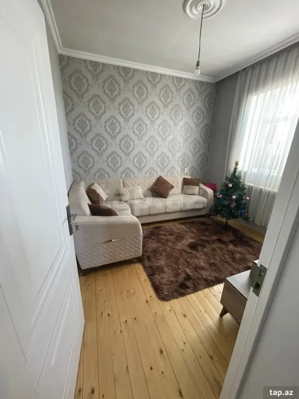 Satılır 3 otaqlı həyət evi