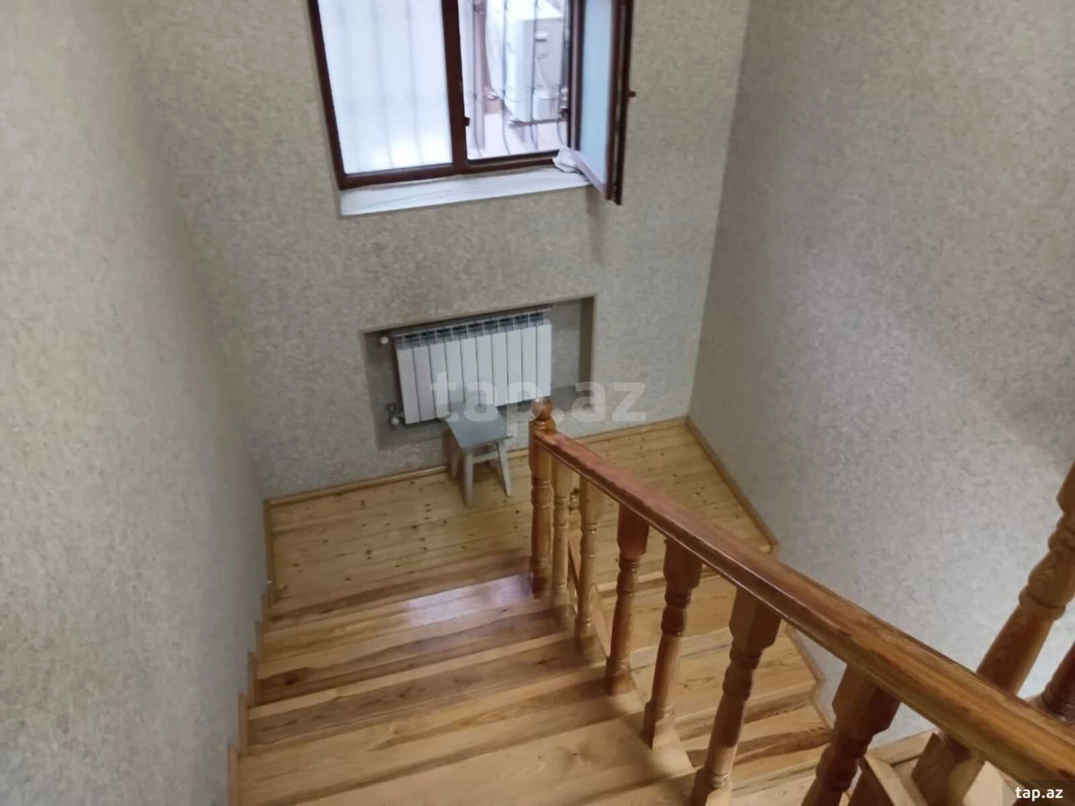 Satılır 5 otaqlı həyət evi