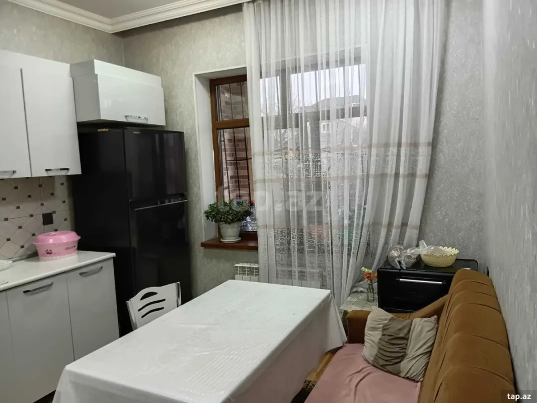 Satılır 5 otaqlı həyət evi