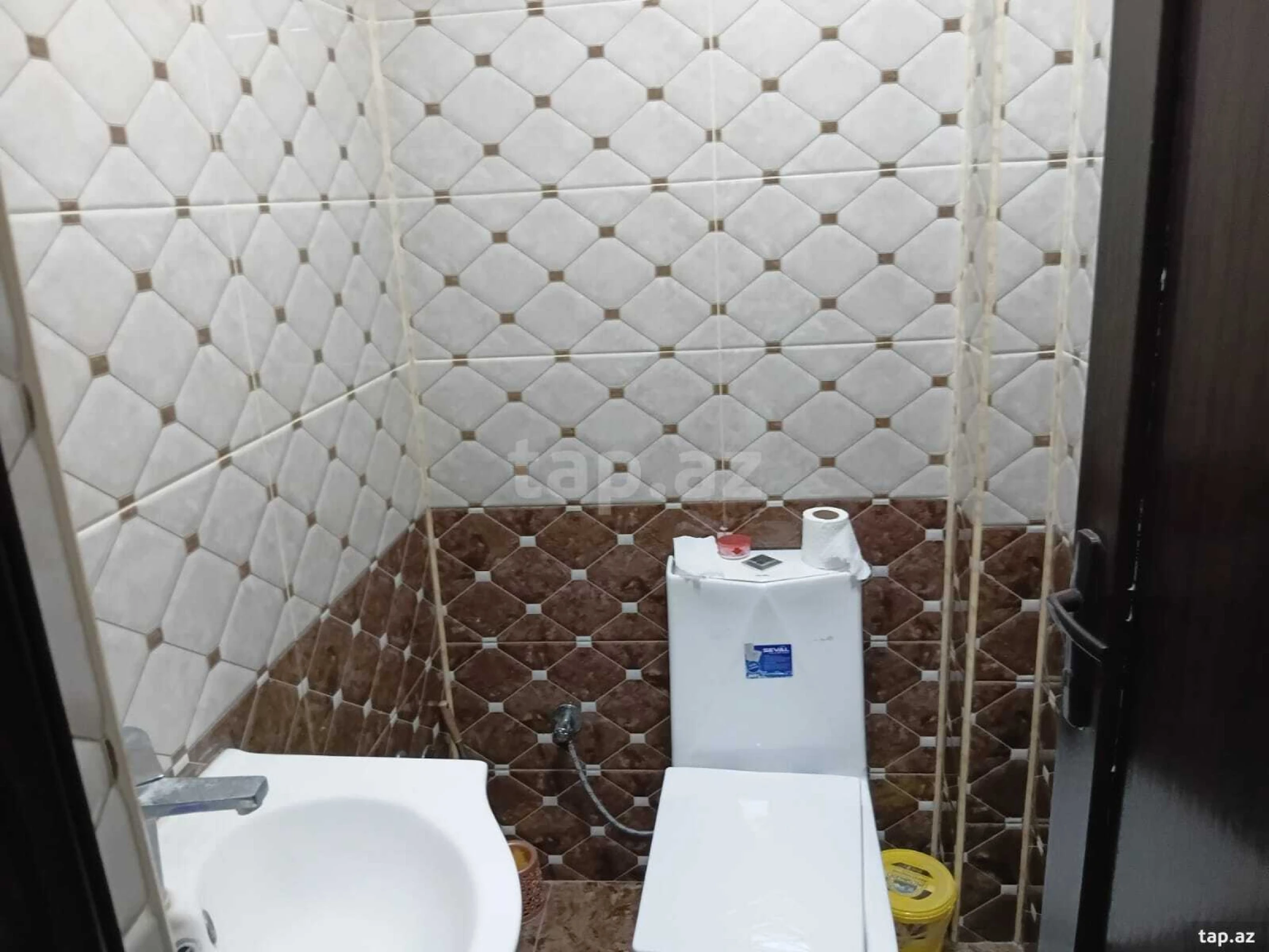 Satılır 5 otaqlı həyət evi