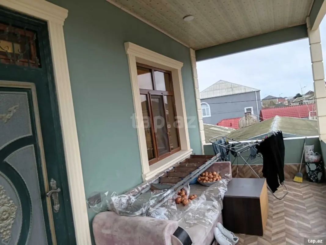 Satılır 5 otaqlı həyət evi