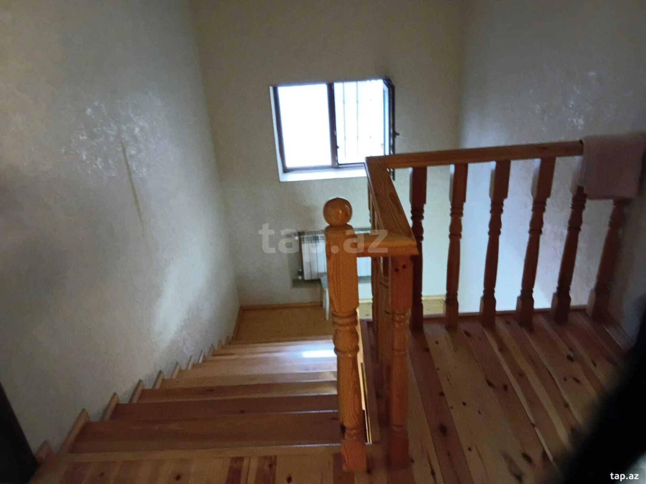 Satılır 5 otaqlı həyət evi