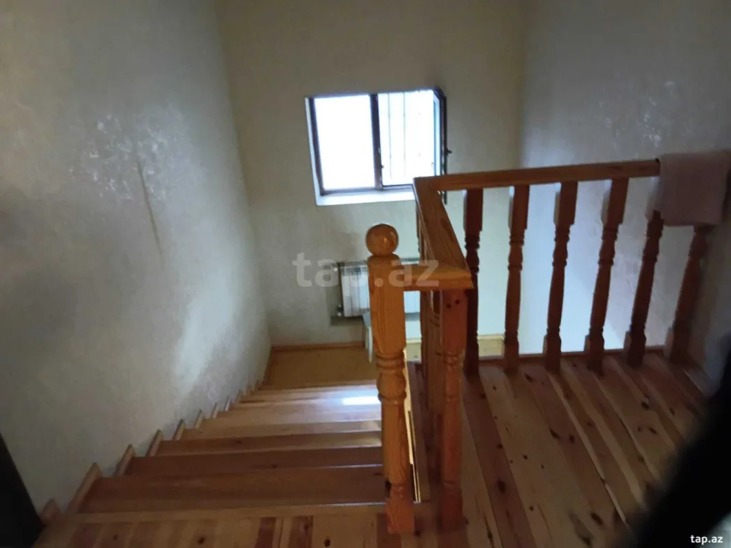 Satılır 5 otaqlı həyət evi