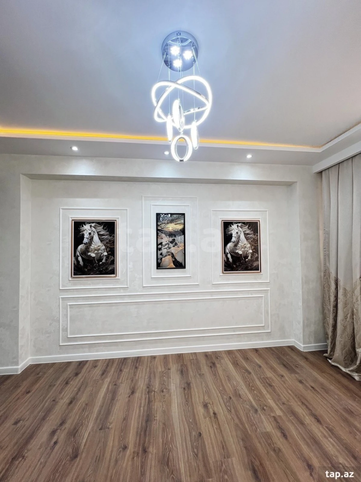 Satılır 2 otaqlı yeni tikili 61 m²
