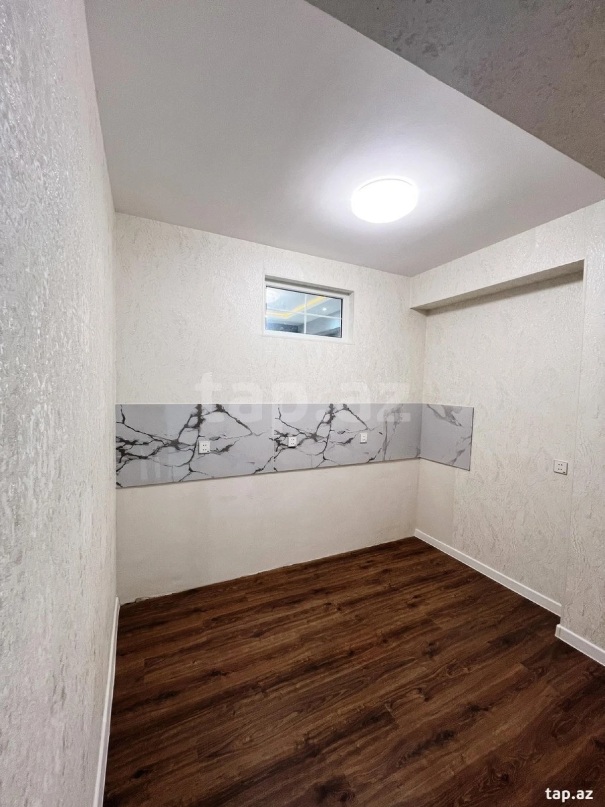 Satılır 2 otaqlı yeni tikili 61 m²