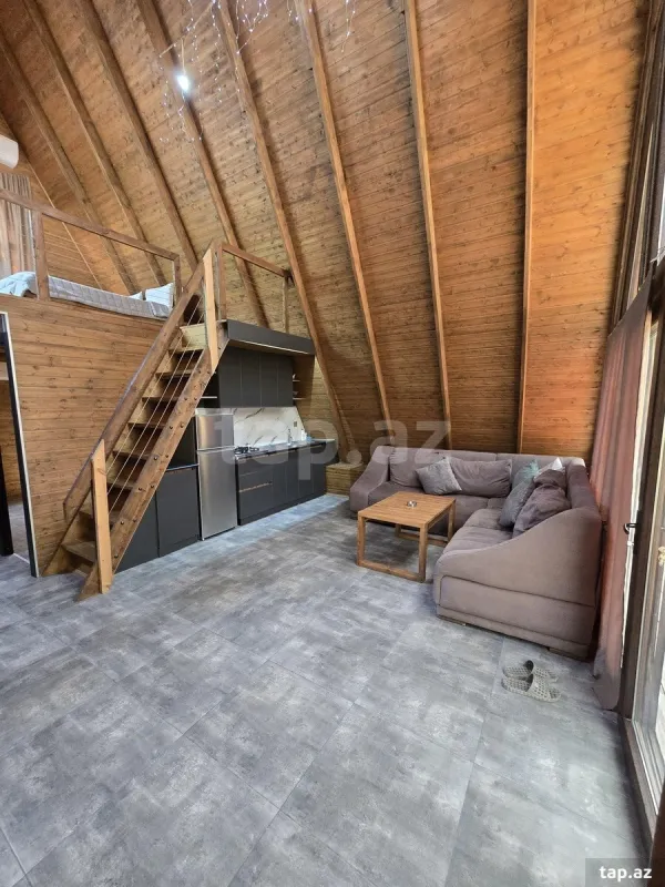 Kirayə verilir 3 otaqlı həyət evi