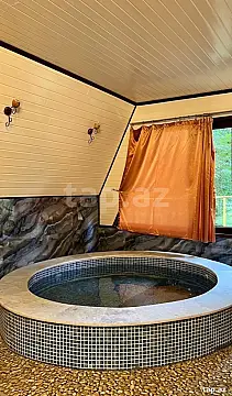 Kirayə verilir 4 otaqlı həyət evi