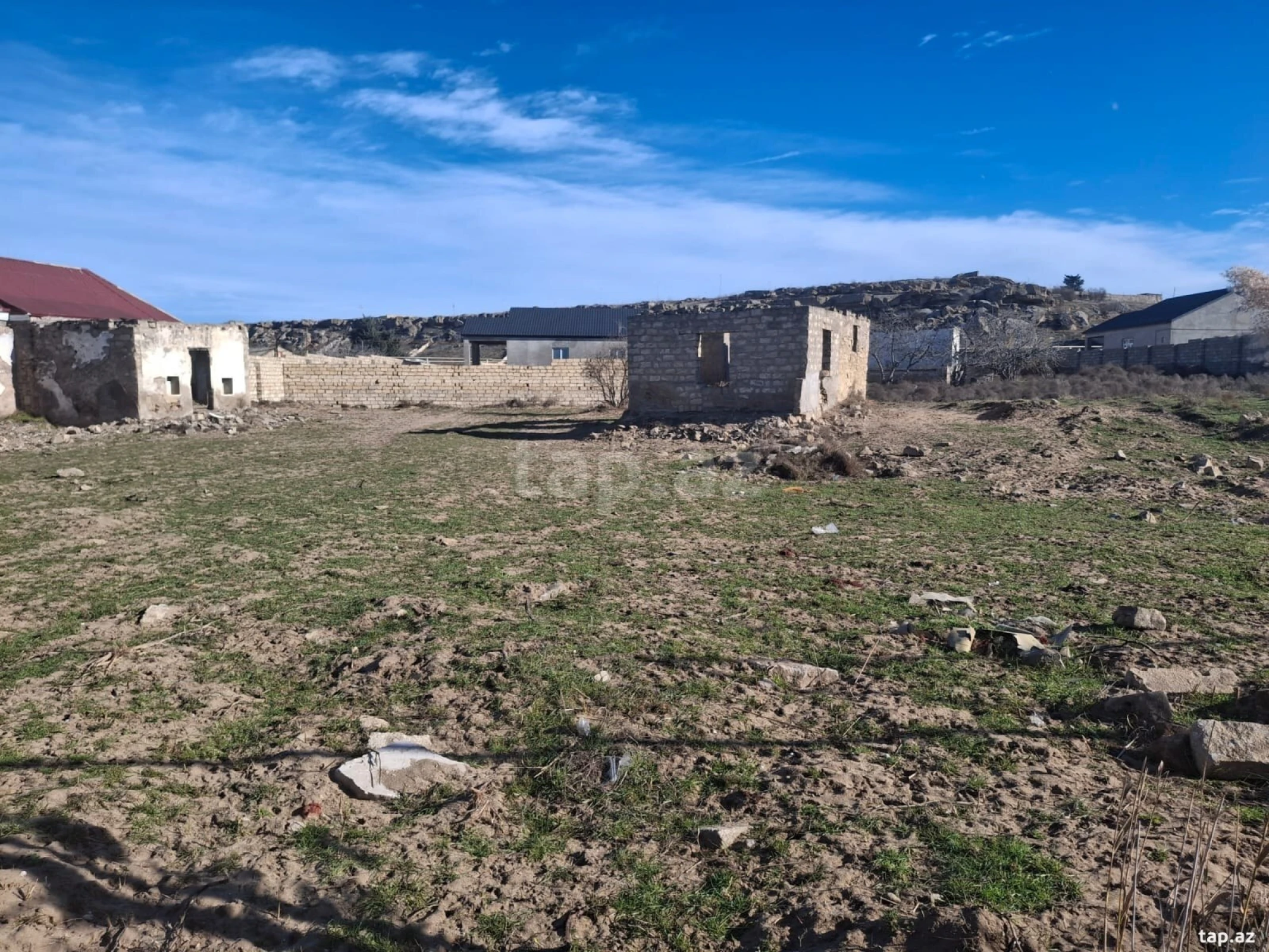 Satılır torpaq sahəsi