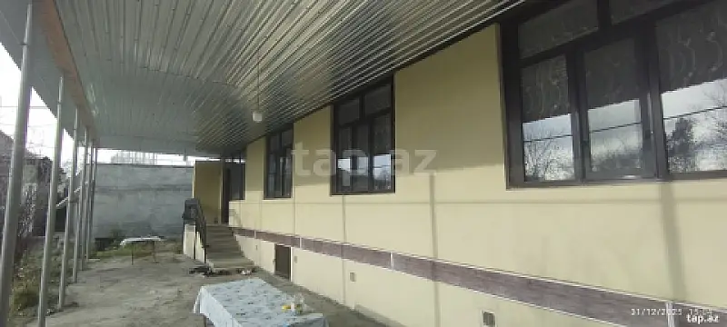 Satılır 3 otaqlı həyət evi 100 m² — Şəki 3 otaq 100.00 m²