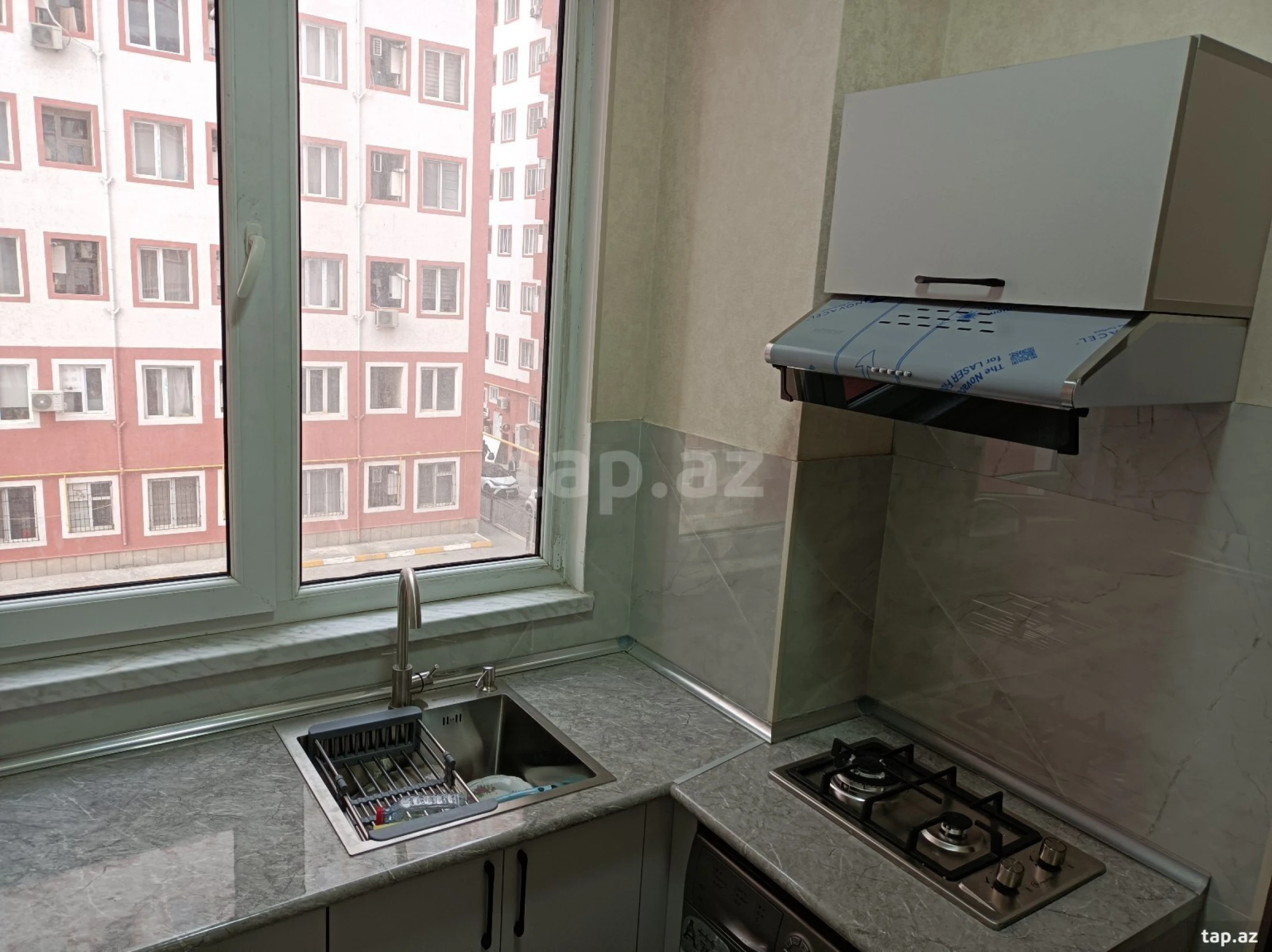 Kirayə verilir 1 otaqlı yeni tikili 40 m²