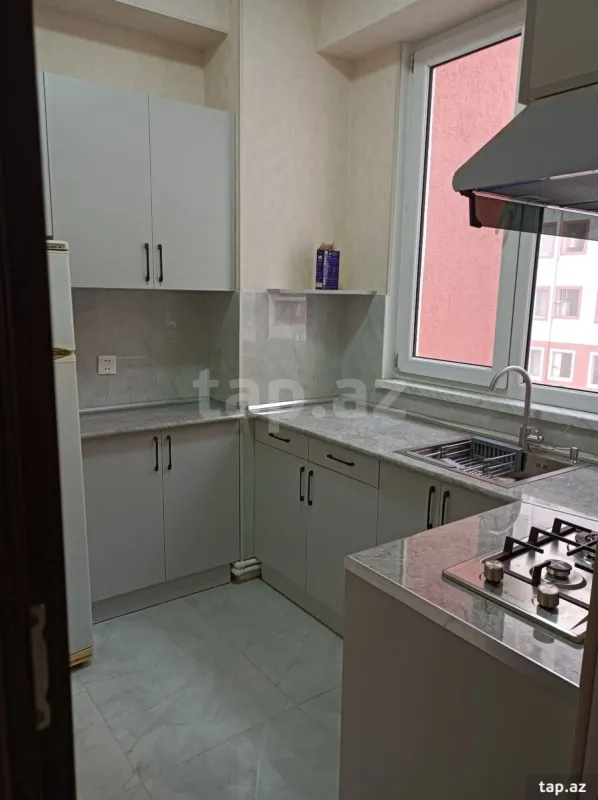 Kirayə verilir 1 otaqlı yeni tikili 40 m²