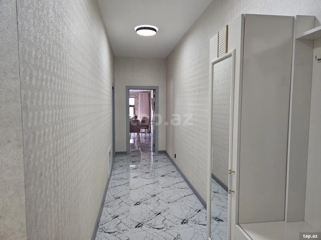 Satılır 3 otaqlı mənzil 84 m²